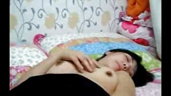 Seks liar dengan babe seksi dan panas di koridor hotel wanita sex bogel