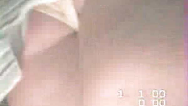 Selepas carton lucah dicucuk dari belakang berambut perang, Maaike memberikan blowjob padat untuk sperma
