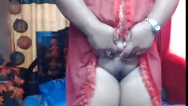 Rayuan seks si rambut video lucah animasi coklat Kourtney Kane mengambil bahagian dalam aksi bertiga panas